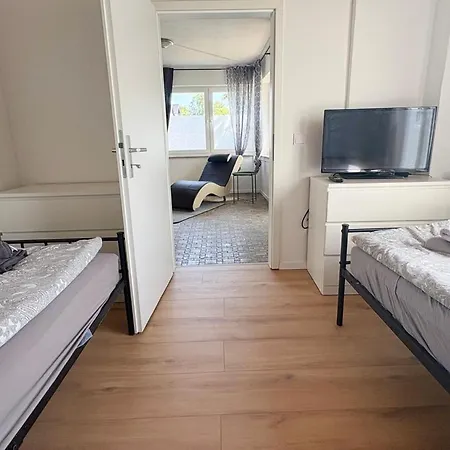 Geraeumige Monteurwohnungen Mit Balkon In Mechernich-glehn