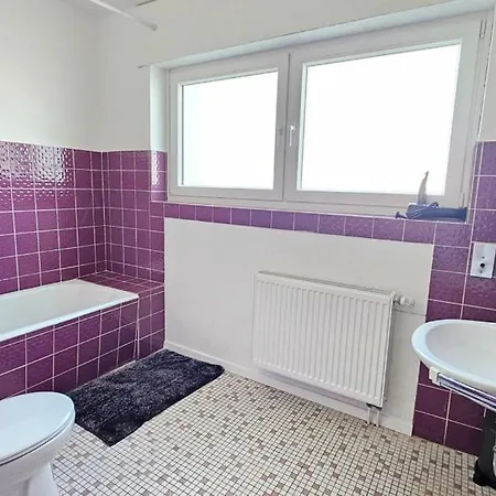 Lägenhet Geraeumige Monteurwohnungen Mit Balkon In Mechernich-glehn Mechernich