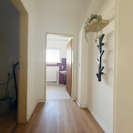 Geraeumige Monteurwohnungen Mit Balkon In Mechernich-glehn *