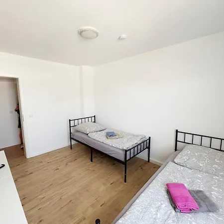 Geraeumige Monteurwohnungen Mit Balkon In Mechernich-glehn *